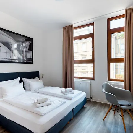 מלון Garni Am Olgaeck 3*